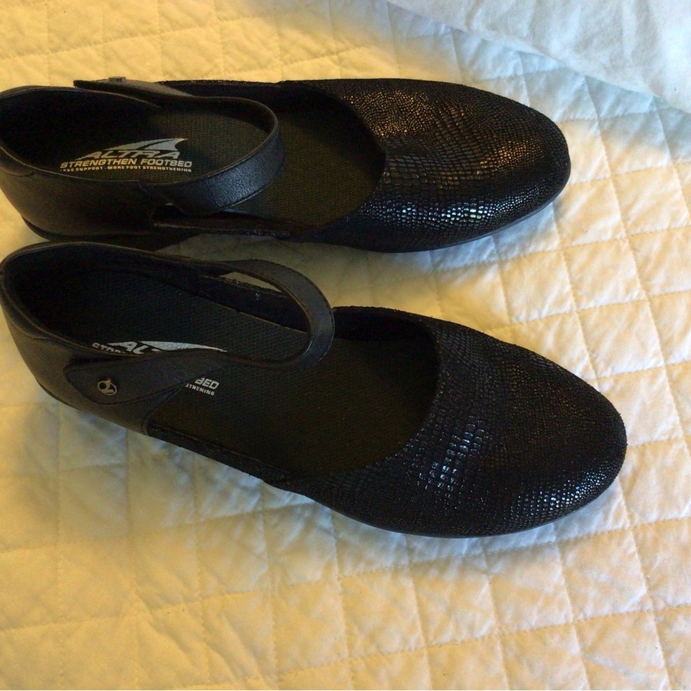 Revere Osaka - Women's Mary Jane size 40 In Black